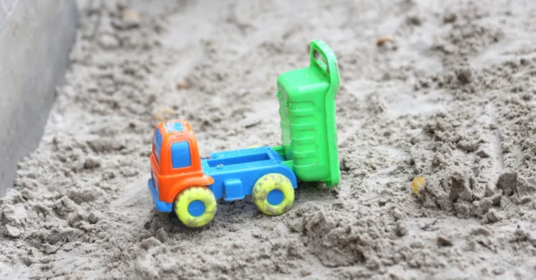 découvrez notre sableuse performante pour un nettoyage et un décapage efficace des surfaces. idéale pour les travaux industriels et de rénovation, elle garantit un résultat professionnel.