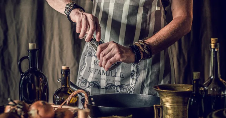 découvrez la gastronomie normande, riche en saveurs authentiques avec ses produits locaux comme le camembert, le cidre et les fruits de mer, pour un voyage culinaire unique en normandie.