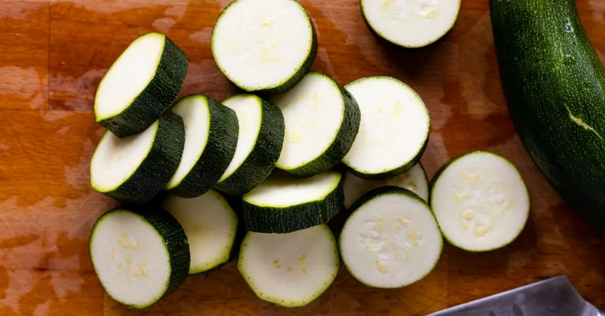 découvrez le délicieux courgette jaune, un légume savoureux et coloré idéal pour des recettes fraîches et estivales.