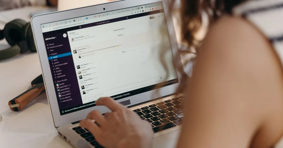 accédez facilement à votre messagerie académique sécurisée pour rester connecté avec votre établissement scolaire et vos enseignants.