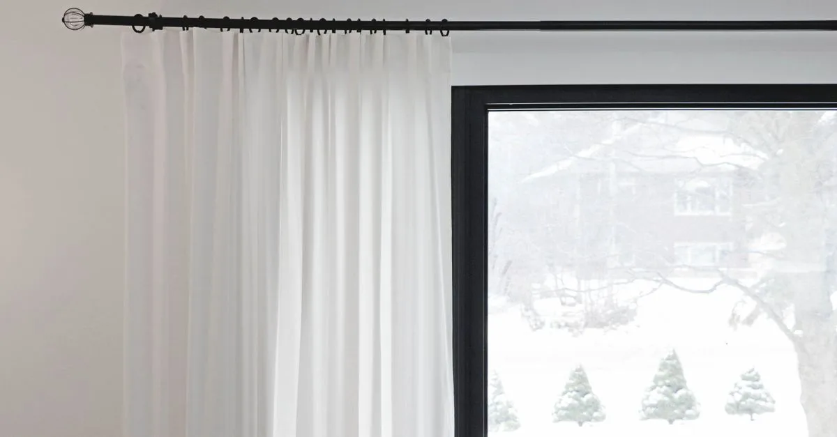découvrez notre large sélection de rideaux élégants et modernes pour sublimer votre intérieur. choisissez parmi différents styles, coloris et tissus pour une décoration sur mesure.