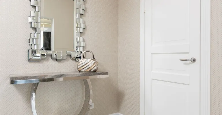idées de décoration pour les entrées étroites afin d'optimiser l'espace tout en créant une ambiance accueillante et esthétique.