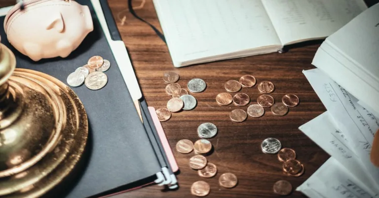 découvrez comment planifier et gérer efficacement votre budget de rénovation pour transformer votre maison sans dépasser vos limites financières.