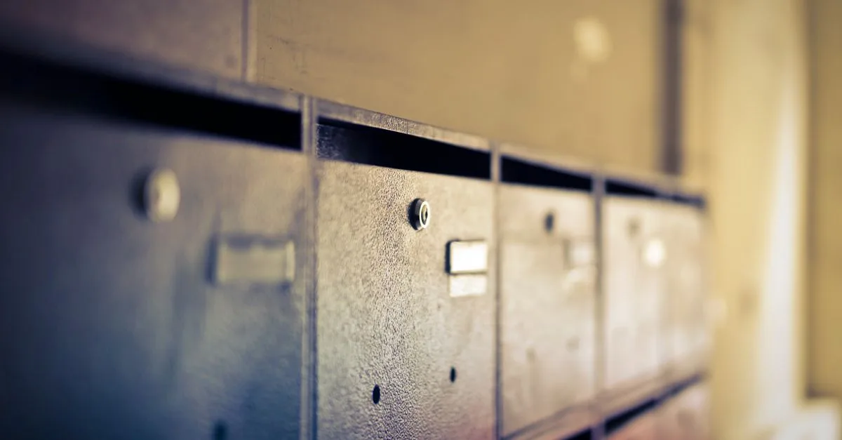 découvrez les dimensions standard des boîtes aux lettres pour choisir celle qui convient parfaitement à vos besoins et garantir la réception sécurisée de votre courrier.