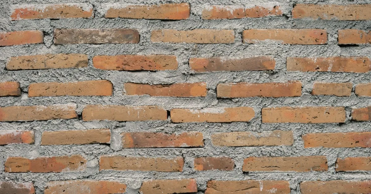 découvrez comment préparer un mortier de chaux avec le bon dosage, choisir les proportions adaptées et obtenir un mélange homogène pour vos travaux.